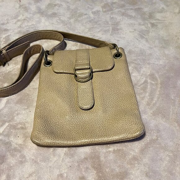 HOBO International Tan Pebble Leather Top Zip Pocket Crossbody Adjustable Strap - Picture 5 of 13